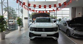 VOLKSWAGEN TERAMONT X   SUV CAO CẤP ĐẲNG CẤP