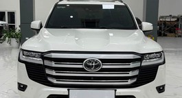 BÁN TOYOTA LAND CRUISER LC300 MODEL 2023. XE ĐẸP XUẤT SẮC.