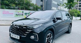 HYUNDAI CUSTIN 2.0T PREMIUM SẢN XUẤT 2023 Đ.KÝ 2024,CHẠY HƠN 4V KM