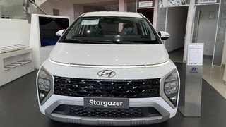 Hyundai Stargazer MPV 7 chỗ giá cực tốt 