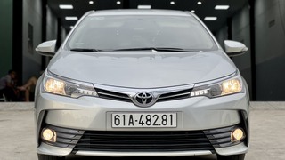 Toyota corolla altis 1.8 e màu bạc biển tỉnh 