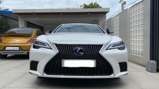 Bán Lexus LS 500H, sản xuất 2021, 1 chủ từ đầu, rẻ hơn xe mới 3 đồng 