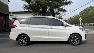 Cần bán xe Suzuki Ertiga 2021 đăng ký 2022 