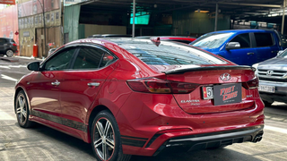 Quá CỌP Hyundai Elantra Sport 2019 màu đỏ cực đẹp 