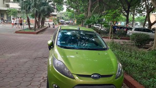 BÁn xe Ford Fiesta chính chủ 