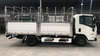 Xe Tải 2Tấn5 Qkr270 Thùng Mui Bạt Lọt Lòng 4M360 