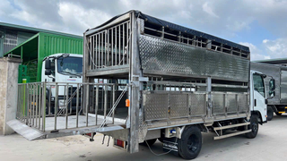 Xe Tải 2 Tấn QKR270 Chở Gia Súc Lọt Lòng Dài 4M3 
