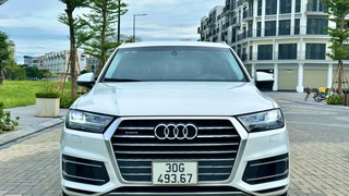 Cần bán chiếc Audi Q7 bản 2.0 của 2016 đăng ký 2017 giá hợp lý 