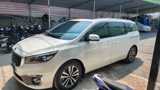 Cần bán xe cá nhân, chỉ chạy gia đình Kia Sedona 2016 số tự động 