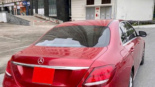 Chính chủ cần bán Mercedes E200 đăng ký 2019 