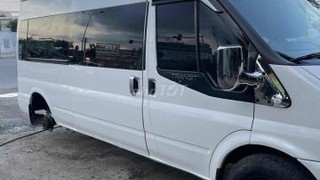 Ford Transit 2015 tải van 6 chỗ 900kg 