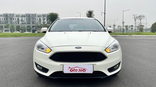 Bán xe Ford Focus 1.5 AT Trend sản xuất năm 2018, tên tư nhân, biển Hà Nội 
