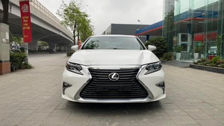 Bán Lexus ES250 Model và đăng ký 2018, 1 chủ từ mới, xe siêu đẹp. 