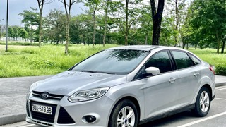 Bán xe Ford Focus 1.6 AT sedan 2014, biển Hà Nội 