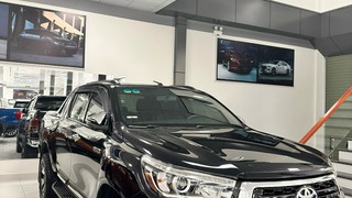 Hàng Mới Về Đây Ae ơi   Toyota Hilux SX 2018 Bản G Std 2 Cầu Máy...