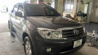 Chính chủ bán xe TOYOTA FORTUNER sản xuất năm 2009 