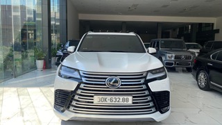 Bán Lexus LX600 Urban 7 chỗ, model và đăng ký 2024, lăn bánh 7000 Km. 