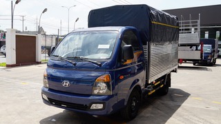 Bán xe tải Hyundai H150 thùng mui bạt 