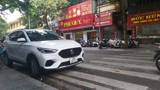 Cần bán xe MG ZS 1.5L TD, Xe NhậpTHÁI, đăng ký 2023, nữ sử dụng 