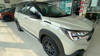 XL7 HYBRID luôn sẵn màu, sẵn xe giao ngay khu vực miền Bắc 