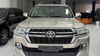 Bán Toyota Land Cruiser 4.6 V8 2016, màu vàng cát cực đẹp. 