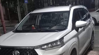 Bán gấp xe Toyota Veloz 