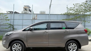Chính chủ bán xe Innova 2019 2.0E Sàn tự động 