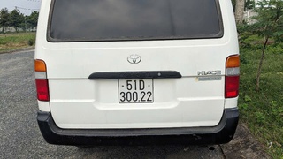 Toyota Hiace 2004   124000 km  90 triệu 