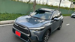 Bán xe Toyota Corolla Cross 1.8V 2022, màu xanh. 