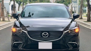 Bán xe Mazda 6 Luxury 2.0AT 2020, số tự động, màu đen. 