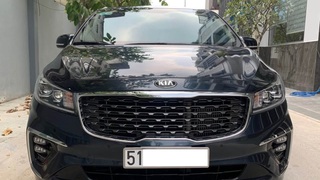 Bán xe Kia Sedona 2019 Full dầu, màu xanh. 