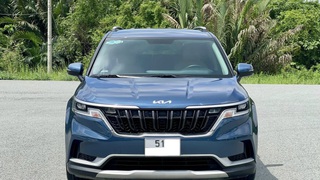 Bán xe Kia Carnival 2.2D Luxury 2023, máy dầu, màu xanh. 