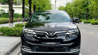 VF8 Plus   SUV mạnh mẽ, sẵn xe giao ngay 