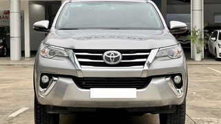Bán xe Toyota Fortuner 2.4G 4x2 AT 2020, màu bạc. 