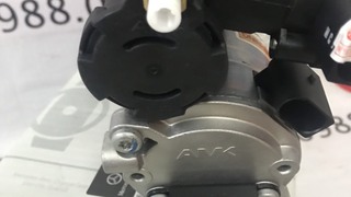 Bơm nâng gầm mercedes benz A1643201204 