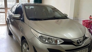 Gia đình cần bán xe Toyota vios 