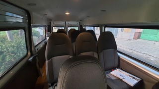 Cần bán xe Ford Transit đời 2024 