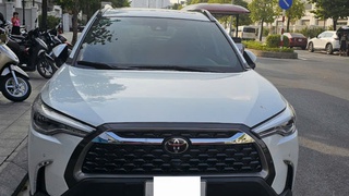 Chính chủ tại Hà Nội bán Toyota corolla cross 1.8V sx 2022 