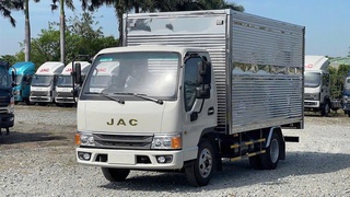 JAC H200 thùng kín   chạy phố êm   chở hành chắc 