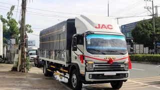 Công ty Phú Mẫn bán xe tải Jac N900E5 2025 thùng mui bạt 