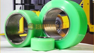 Bánh PU của xe nâng điện đứng lái 