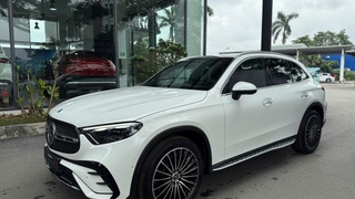 Mercedes Benz GLC 300 4MATIC SUV hạng sang bán chạy số 1 của thương hiệu Ngôi...