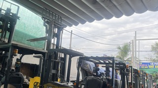 Bán Hoặc Cho Thuê Xe Nâng Điện Komatsu 2 Tấn 