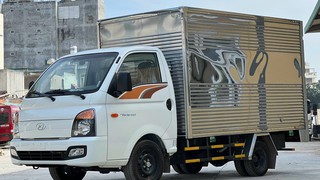 Bán xe tải hyundai H150 1T5 Thùng kín dài 3m1 