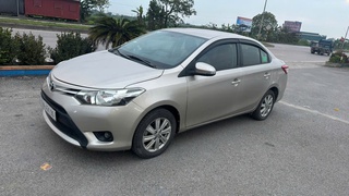 Chính chủ bán xe Toyota vios 2016 màu cát vàng số sàn 