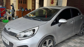 Kia Rio 2011 1.6 AT   98000 km 
