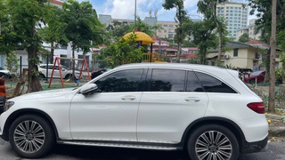 Bán xe Mercedes‑Benz GLC 250 4MATIC 2018   Chính chủ. 