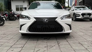 Bán Lexus ES250 Model 2020, 1 chủ, xe siêu mới. 