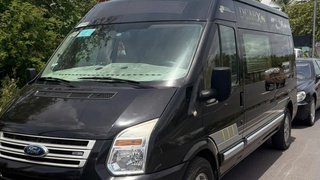 Cần bán xe Ford Transit Limousine 2015 