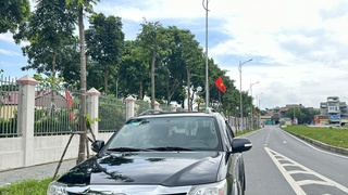 Toyota Fortuner 2015  màu Đen 2.7V 4x2 